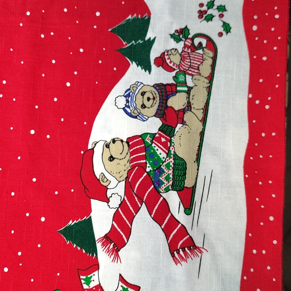 🐻 Christmas Teddy Bear Winter Vintage Tablecloth. Skating, Sledding. 52x52